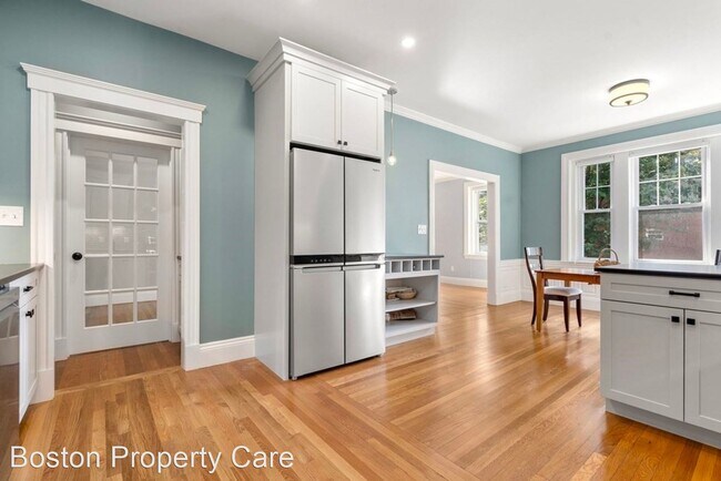 Foto del edificio - 4 br, 2 bath House - 132 Sewall Ave #C