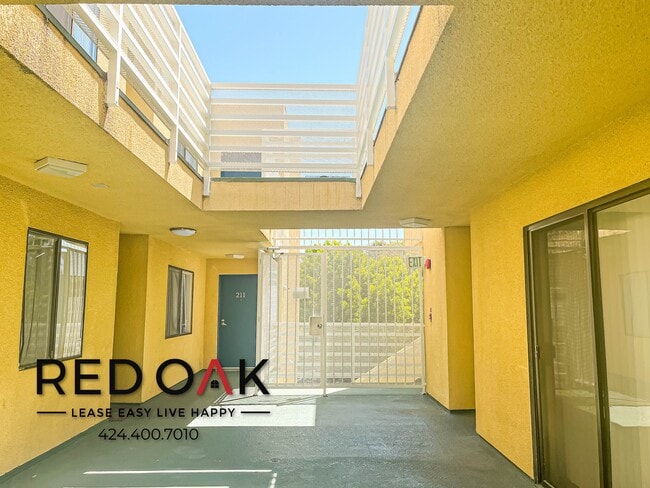 Foto del edificio - 2724 Abbot Kinney Blvd