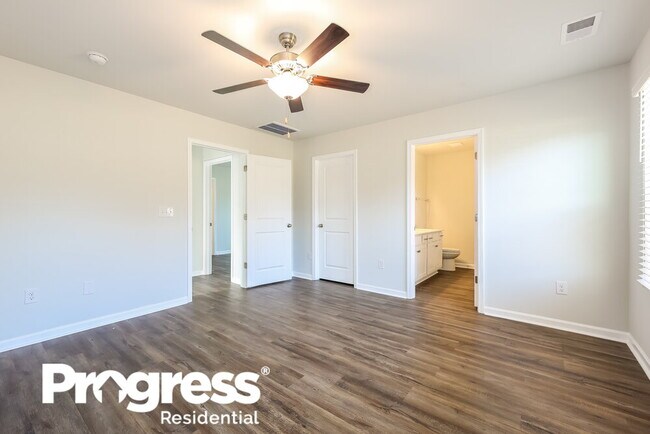 Building Photo - 883 Willowmere Way