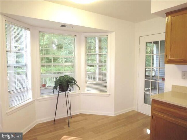 Building Photo - 110 Biscayne Ct