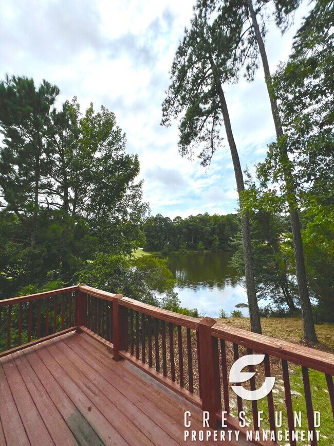 Building Photo - Waterview 3BR 2Bath Off Ramsey Street