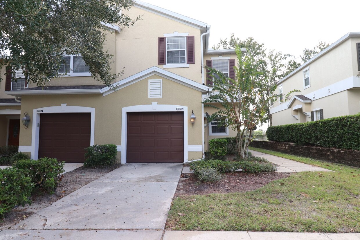 Foto principal - Townhomes in Wekiva Park 3/2.5/1 back up t...