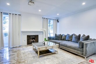 Building Photo - 1909 Pelham Ave