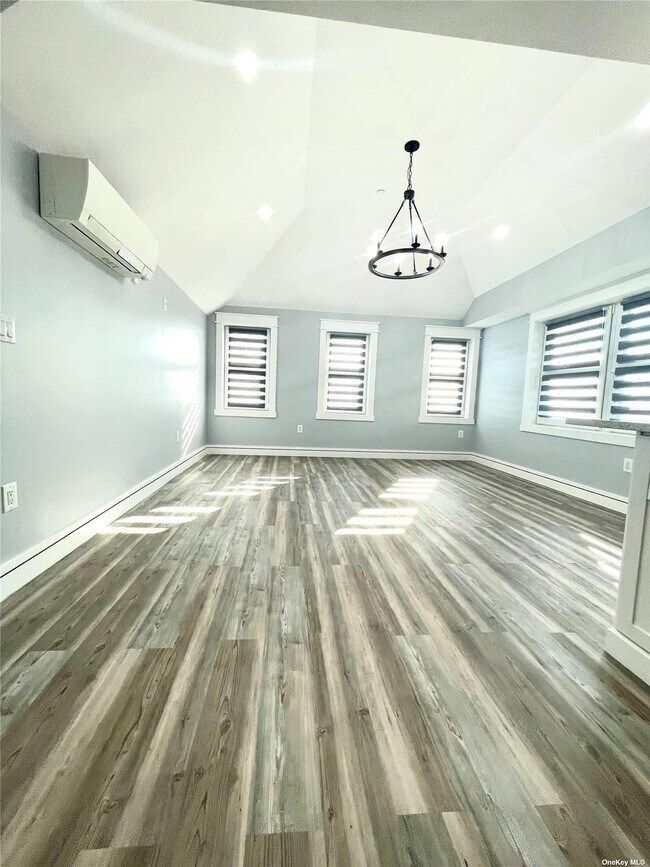 Foto del edificio - 80-68 59th St