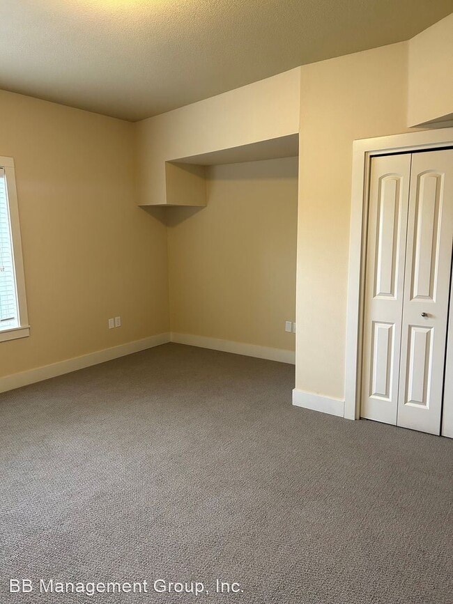 Building Photo - 3 br, 2.5 bath House - 5133 SW Shattuck Rd