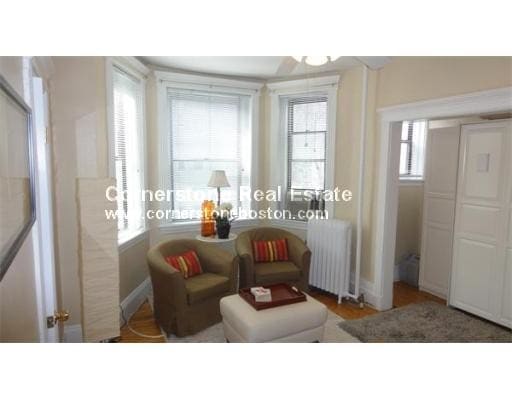 Building Photo - 65 Burbank St