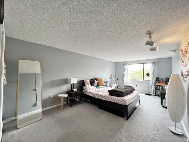 Building Photo - 30 Revere Beach Pky