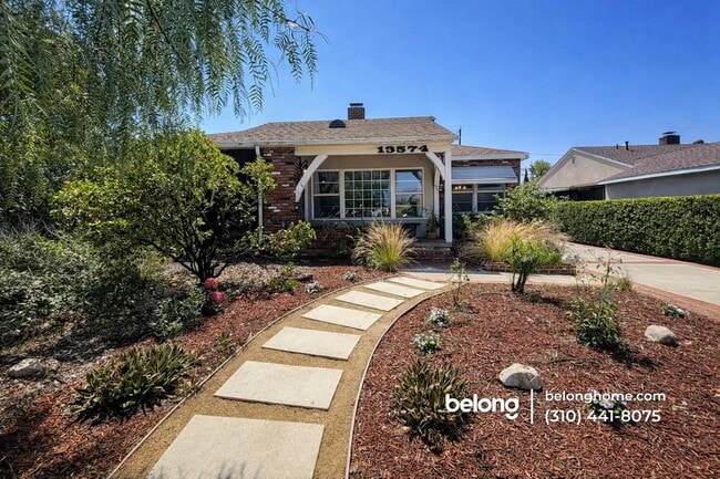 Building Photo - 13574 Ottoman St