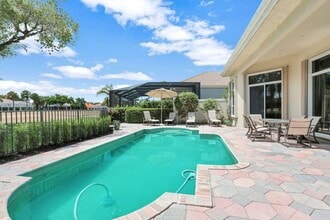 Building Photo - 8671 Falcon Green Dr