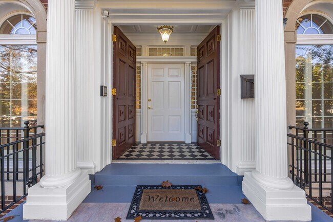 Building Photo - 4408 16th St NW