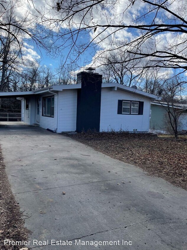 3 br, 1.5 bath House 1004 Anderson Street House Rental in