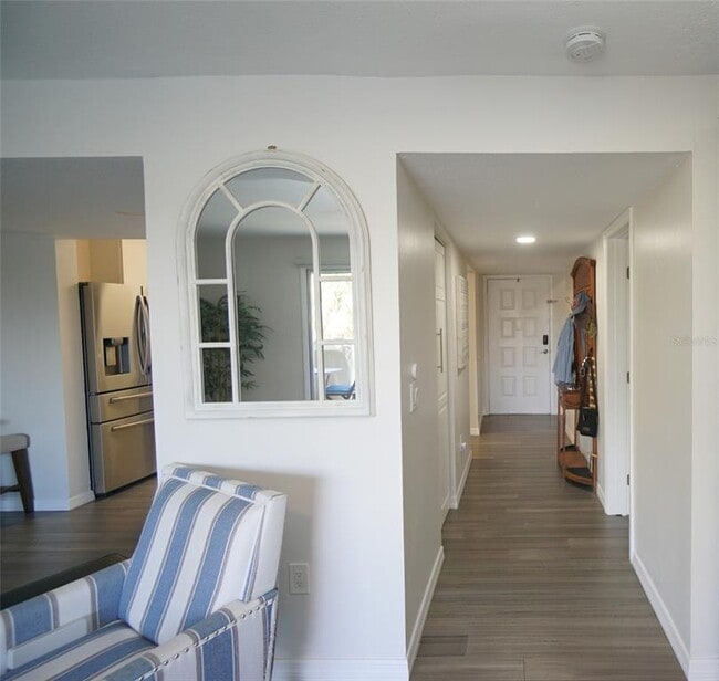 Foto del edificio - 6325 Newtown Cir