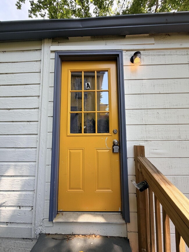 Building Photo - 10 Rockmart Dr NW