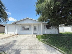 Building Photo - 9739 Marlinton Ln