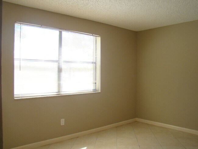 Building Photo - Limited-Time Leasing Offer – Inquire Today!!