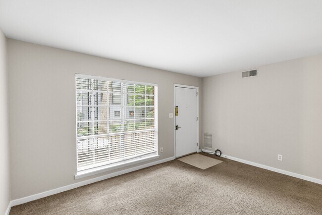Foto del edificio - Celeste Manor - 1 Bedroom / 1 Bathroom, Updated