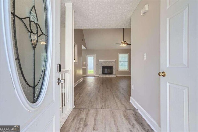 Foto del edificio - 1525 Snow Hill Dr