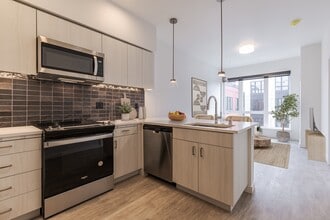 Building Photo - Copal