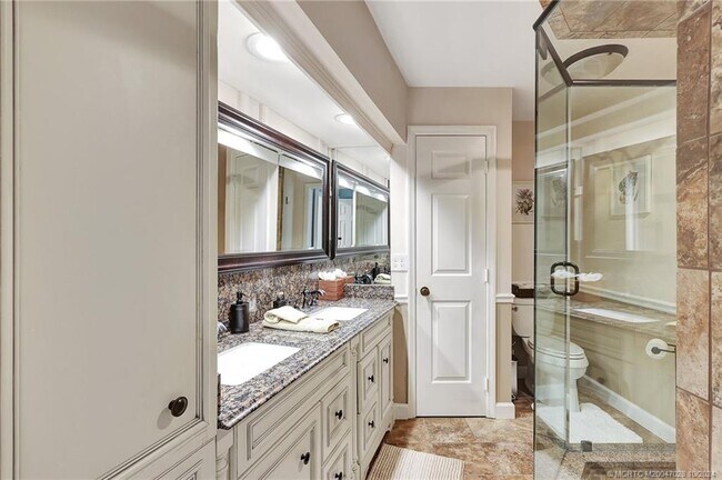 Foto del edificio - 150 SE Four Winds Dr