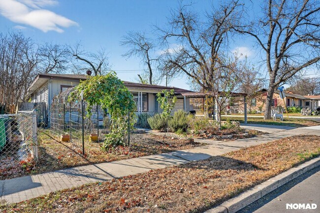 Building Photo - 254 Freiling