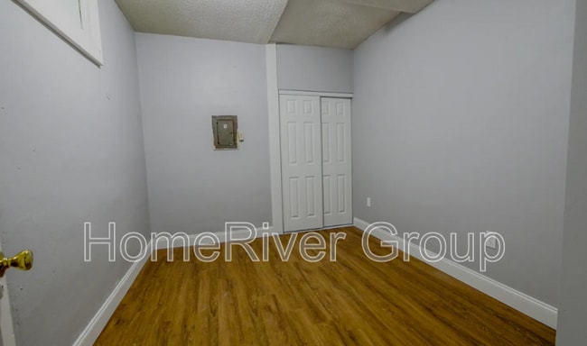 Foto del edificio - 730 W Central Ave