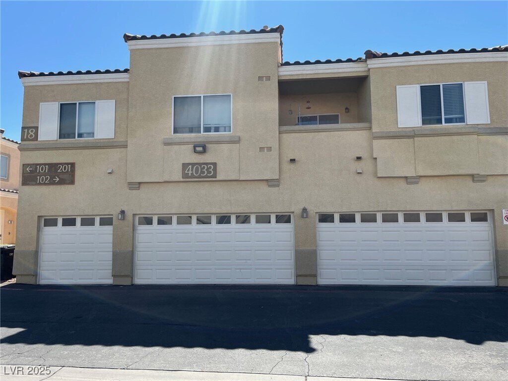 Foto principal - 4033 Pepper Thorn Ave