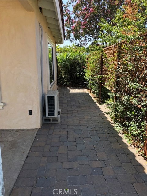 Building Photo - 6136 Camellia Ave