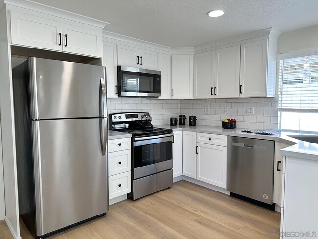 Building Photo - 4094 Arcadia Way