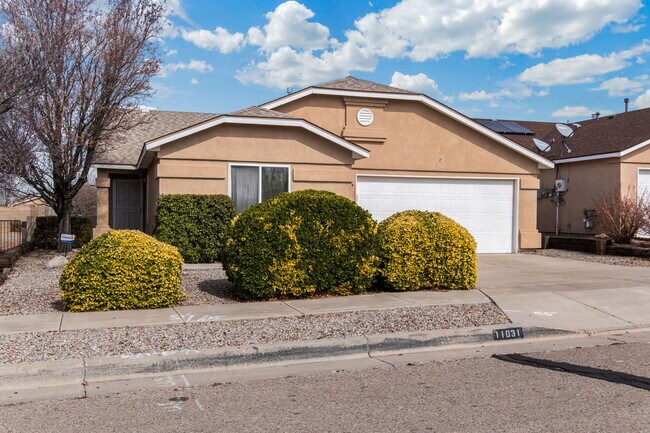 Foto del edificio - 11031 Deer Lodge Pl SE