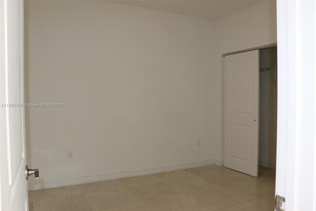 Building Photo - 25372 SW 135th Ave