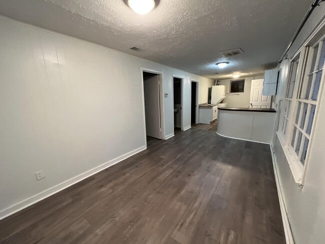 Photo - 465 Ethel St NW House