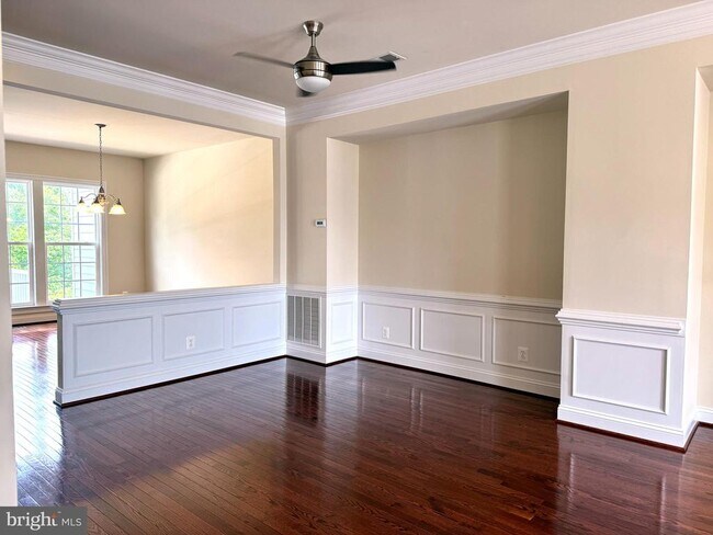 Building Photo - 42682 Keiller Terrace