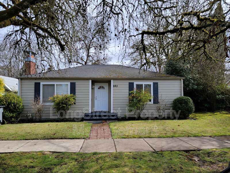 Foto principal - 943 NW 11th St