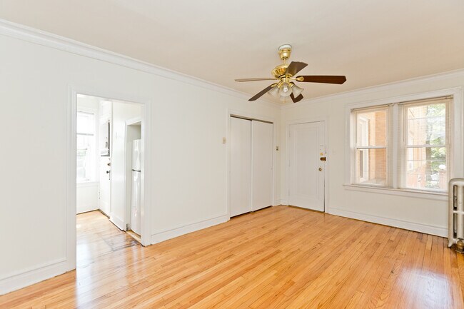 Foto del edificio - 1416 W Hutchinson St
