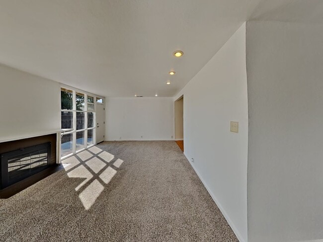 Photo - Holbrook Heights 3/2 Home Available Now!