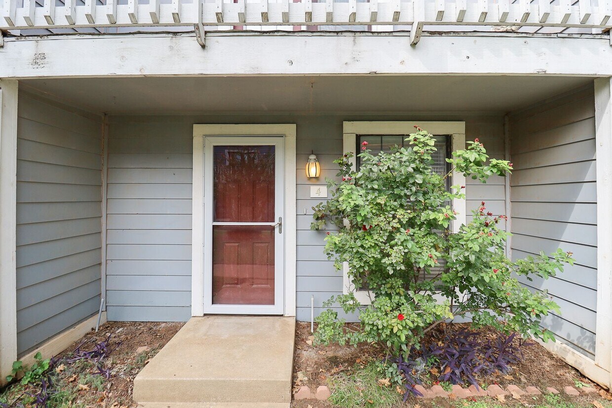 1 Bed | 1 Bath | Mid Town - 1 Bed | 1 Bath  | Mid Town