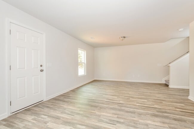 Building Photo - 6405 Century Ln