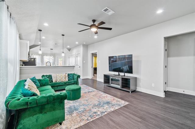 Foto del edificio - 4627 Spring Garden St