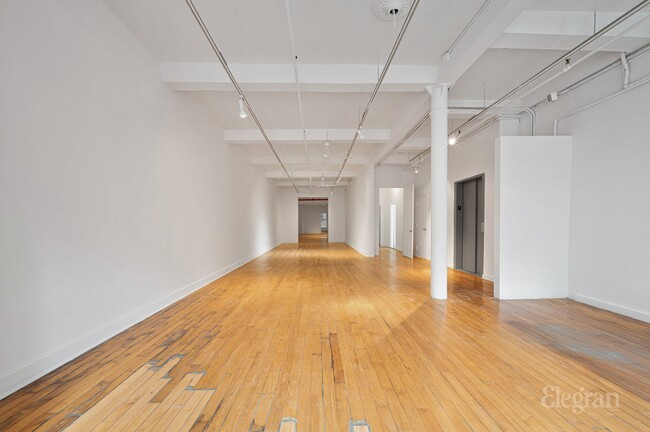 Foto del edificio - 417 Lafayette St