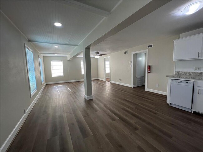 Foto del edificio - 414 Murex St