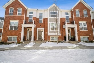 Building Photo - 300 Capulina Ct