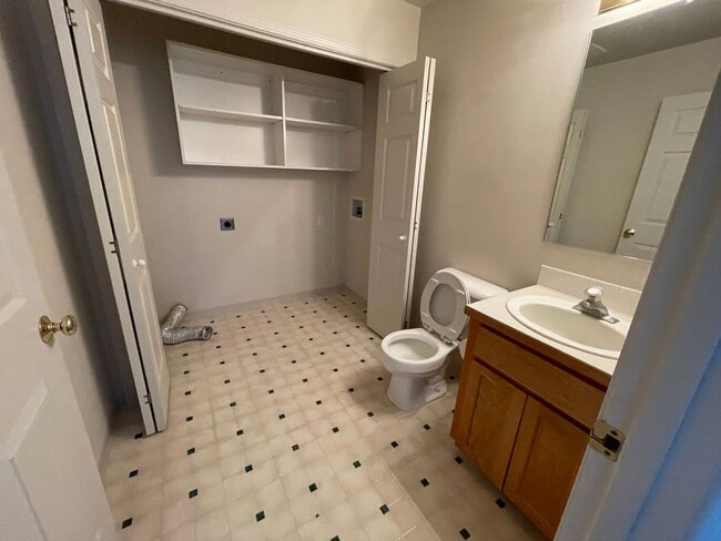 Foto del edificio - 2430 NW Granite Ct