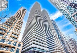 Building Photo - 42 Charles St E