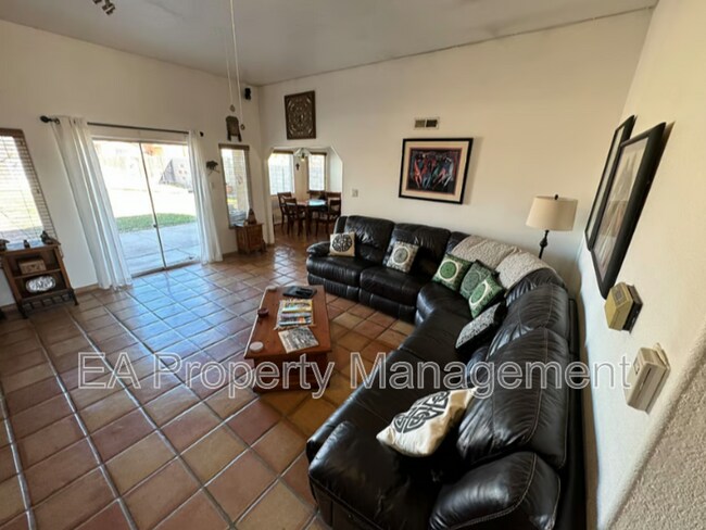 Foto del edificio - 2241 Bartolo Ave SW