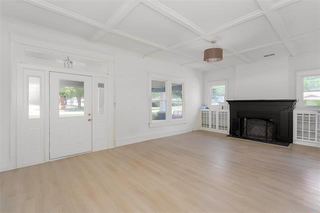 Foto del edificio - 201 E Pecan St