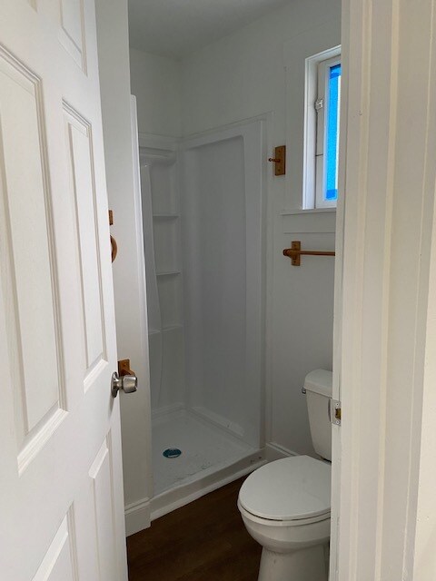 Building Photo - 2212 32nd Ave E