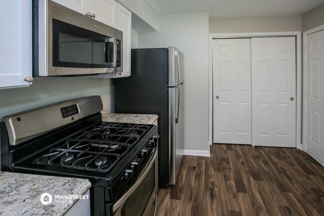 Foto del edificio - 5647 Rawles Ave