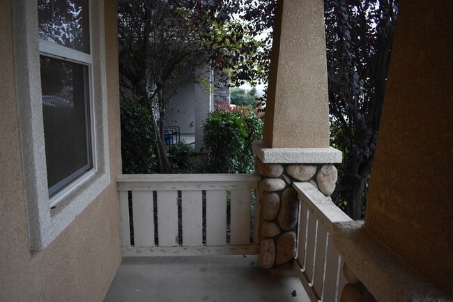 Foto del edificio - 570 Barclay Way