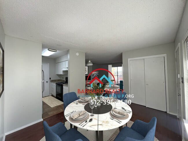 Foto del edificio - Majority of Utilities Paid and STEPS away from Campus