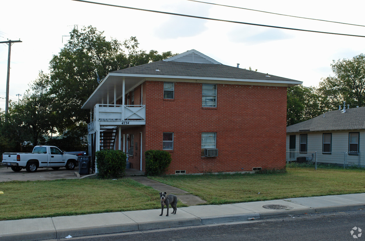 Building Photo - 4734 Hamilton Ave